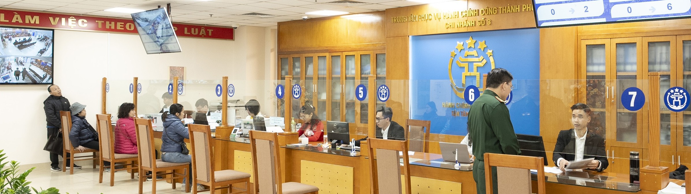 hanh-chinh-cong.jpg